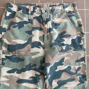 Mother Denim The Shaker Chop Crop Camo